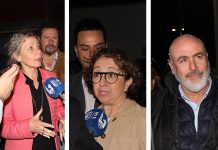 Comienza la campaña de las europeas con la pegada de carteles.