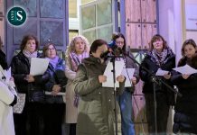 Las Asociaciones de Mujeres de Socuéllamos se concentran frente al Ayuntamiento en el Día Internacional contra la Violencia de Género