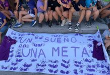 Una «marea morada» recorre Socuéllamos en la jornada solidaria del C.E.I.P El Coso por el Síndrome de Dravet