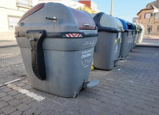 Comsermancha recuerda el uso correcto del contenedor marrón ante la aparición de restos de poda que dificultan la recogida