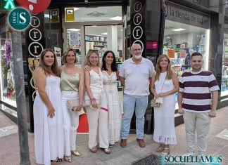 La XVI edición de la Noche de Velas de AESO llena de público y ofertas la noche socuellamina