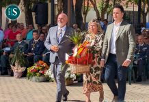 Socuéllamos honra a la Virgen de Loreto con la tradicional ofrenda del mosto con una destacada presencia institucional y militar