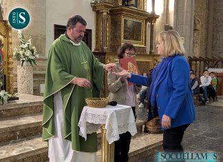 La parroquia de Socuéllamos celebra la misa de envío de catequistas y voluntarios de Cáritas en la jornada del Domund